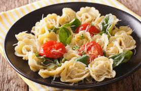 Cheese Tortellini Salad with Spinach