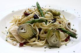Linguini with Artichokes and Caramelized Onions