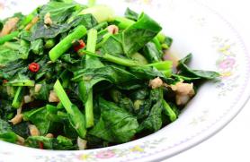 Southeast Asian Pork and Kale Stir-Fry
